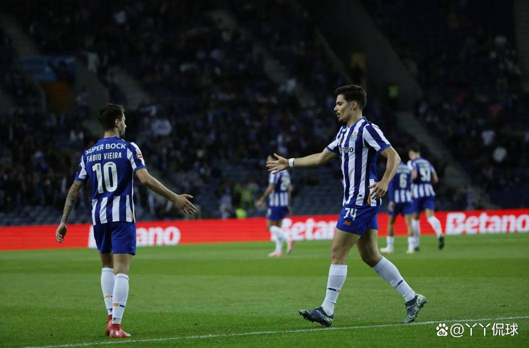 转折点！波尔图再遭质疑，葡超今晨攻防权衡，质疑声仍在，高层口径保持一致(昨天葡国民与波尔图比赛腰斩会重赛吗)