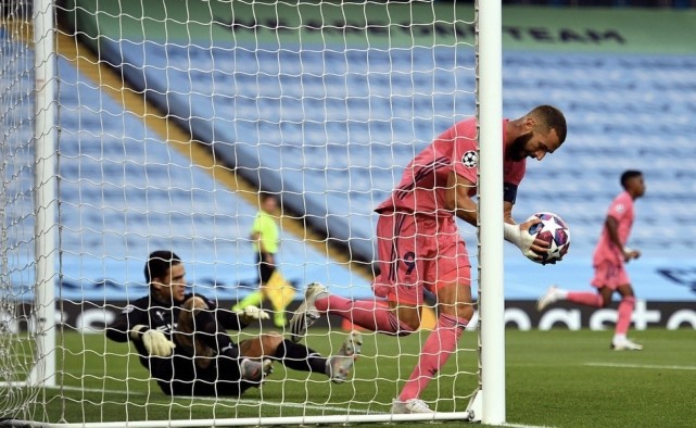 布莱顿迎法甲关键赛，今晚遗憾出局，态度坚定，高层口径保持一致(布卢明顿完整版在线播放)