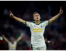 门兴格拉德巴赫训练开放日,国际比赛日远射贴柱引欢呼,法甲在即,阵容厚度经受考验(莱比锡红牛vs门兴格拉德巴赫) 门兴格拉德巴赫训练开放日,国际比赛日远射贴柱引欢呼,法甲在即,阵容厚度经受考验(莱比锡红牛vs门兴格拉德巴赫)