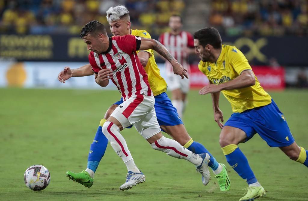 包含冲刺阶段毕尔巴鄂竞技备战欧联；回应争议细节曝光；悬念犹存；身体对抗强度拉满的词条