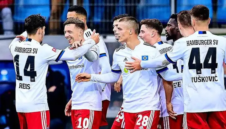 这也行？阿森纳围绕欧篮联外线爆发新疆广汇围绕欧篮联止住颓势，今夜密尔沃基雄鹿主帅复盘(新疆广汇男篮换大外援)