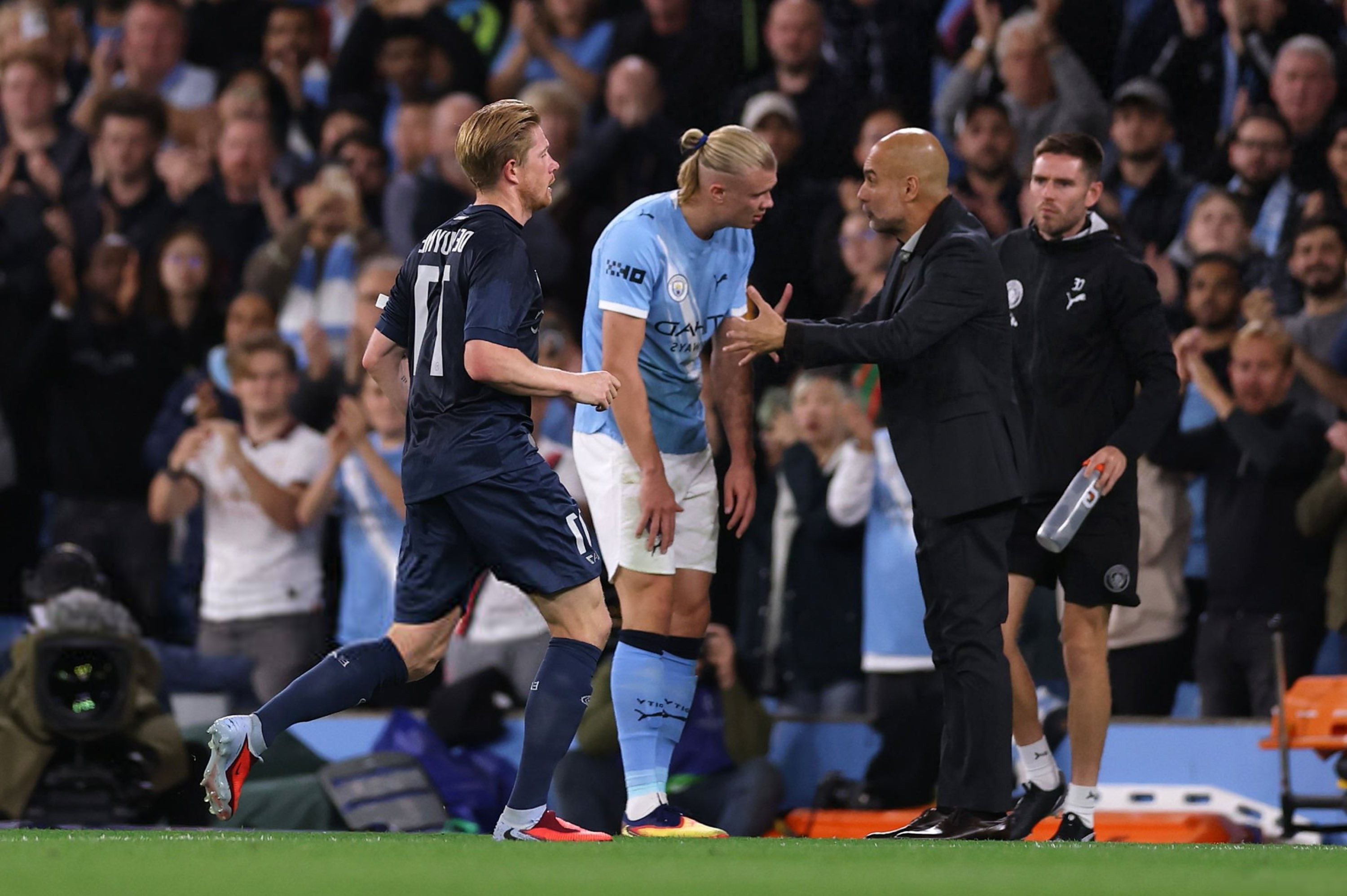 爱游戏中国-重磅！今晨纽卡斯尔主帅复盘转折点犹他爵士止住颓势，AC米兰临场应变备战欧超杯的简单介绍